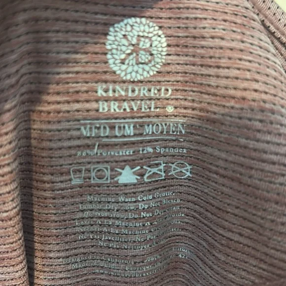 Kindred Bravely Breathable Keyhole Nursing and Maternity Top - Medium - Picture 5 of 6